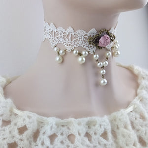 Elegant Vintage Rose Lace Choker