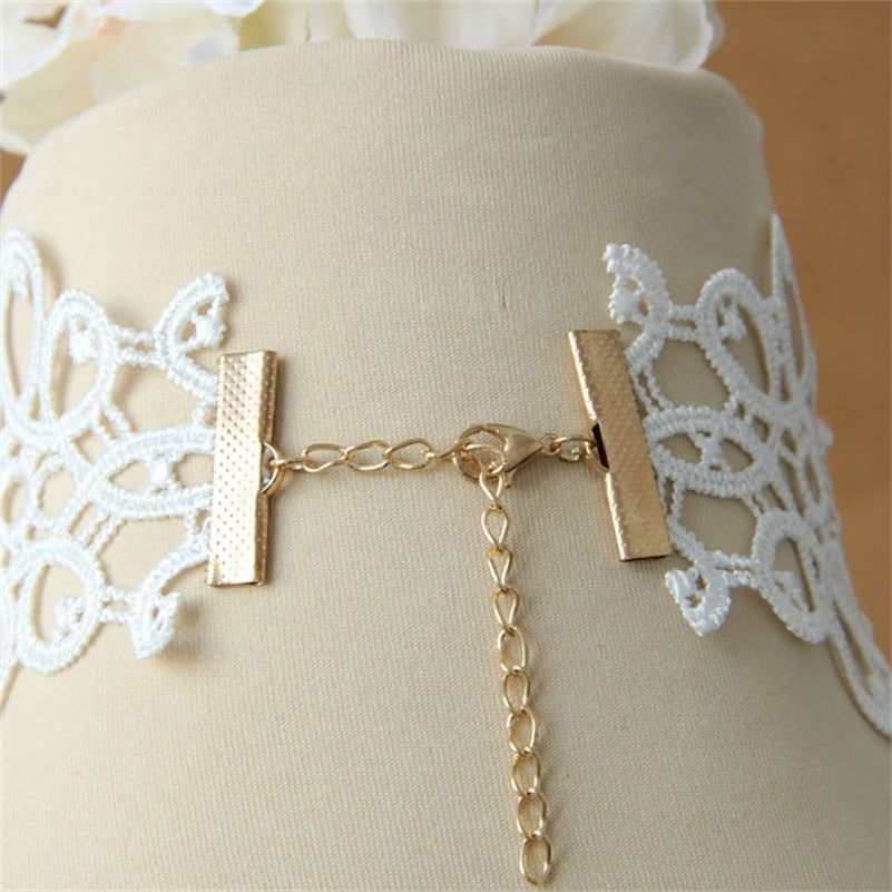 Elegant Victorian Lace Special Occasion Choker