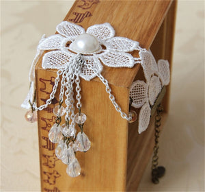 Vintage Lace Elegant Flower Bracelet