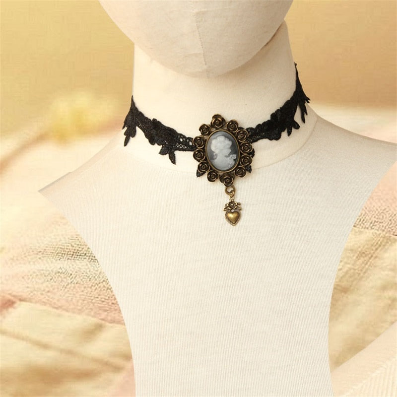 Victorian Statement Choker