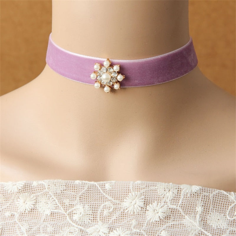 Elegant Vintage Purple Ribbon Choker